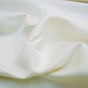 Ткань Атлас-Сатин молочный плотный